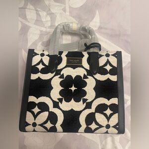 Kate Spade Satchel medium size brand new